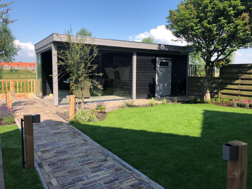 Tuinkamer aan het water